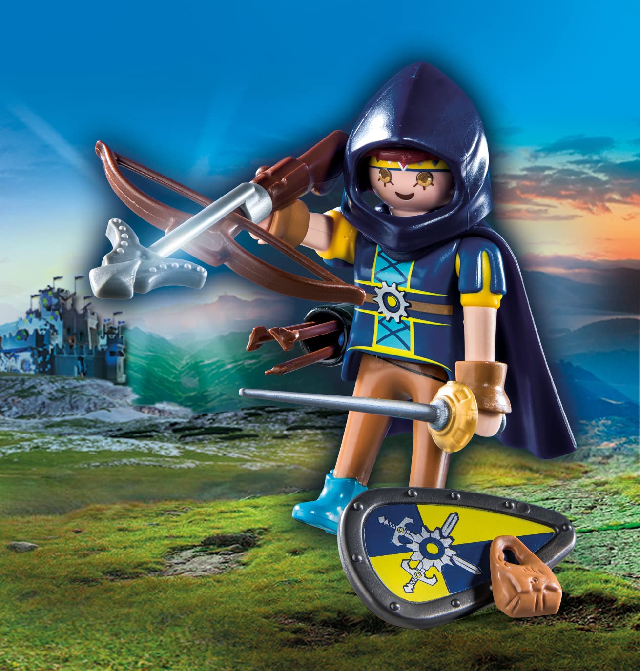 Figurine Novelmore Gwynn avec épée et arbalète – Image 3